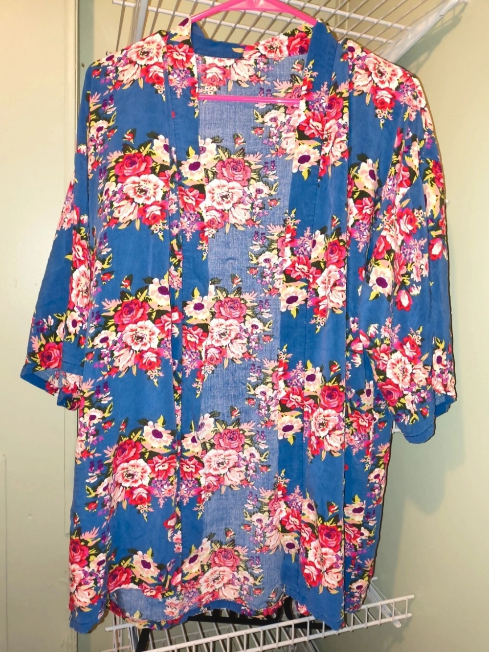 Blue Floral Women's Cardigan - Floral Print Short Sleeve